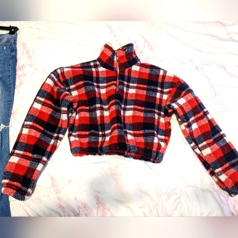 Crop quarter zip
